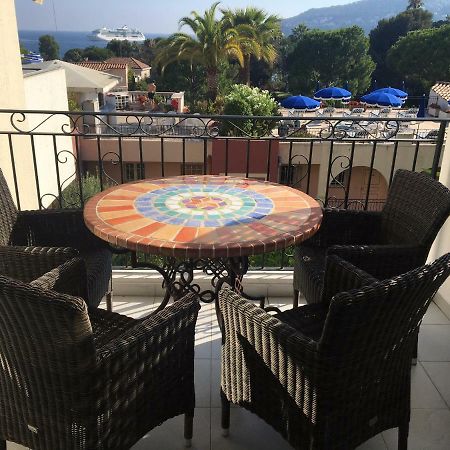 Nyrenoverad Laegenhet Med Havsutsikt Villefranche-sur-Mer Esterno foto