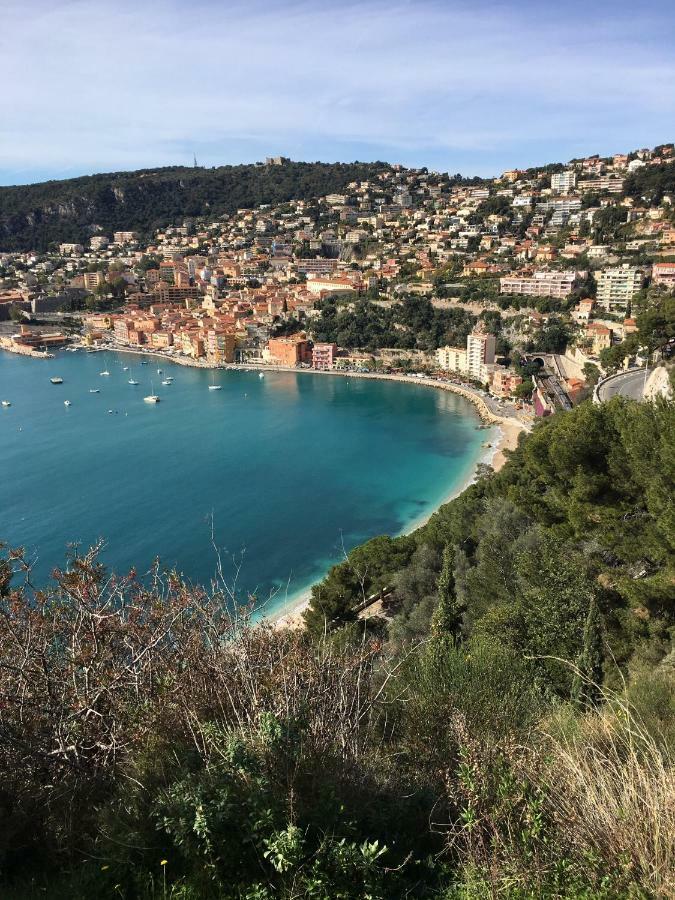 Nyrenoverad Laegenhet Med Havsutsikt Villefranche-sur-Mer Esterno foto